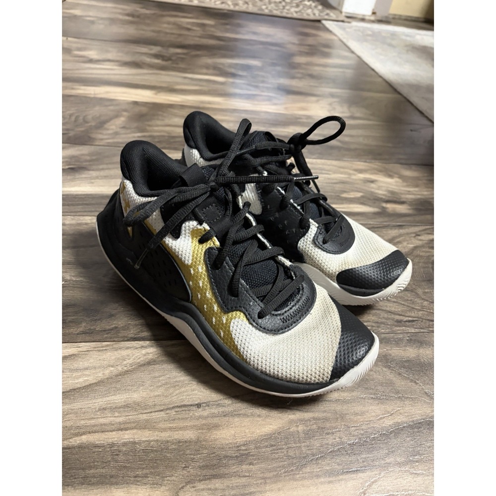 Under Armour Jet '23 Boys Size 5.5Y Black White Gold Basketball Shoes Sneakers - Picture 2 of 9